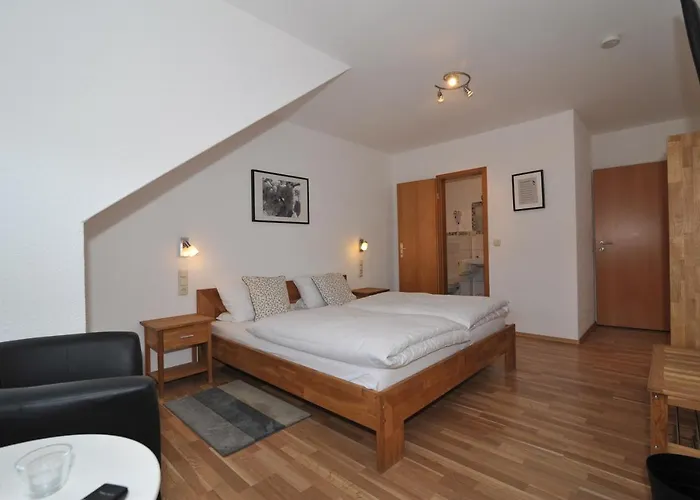 ホテル Weinhotel Lenz 3*